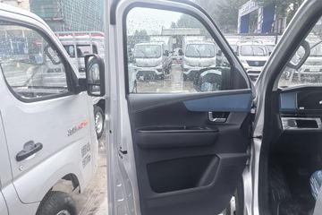 ��������V5 1.6L���� 120���� ����5�� 3.8�׵�������΢��ͼƬ