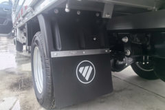 福田祥菱V5 1.6L汽油 120马力 东安5档 3.8米单排栏板微卡