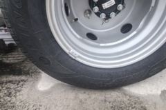 福田祥菱V5 1.6L汽油 120马力 东安5档 3.8米单排栏板微卡