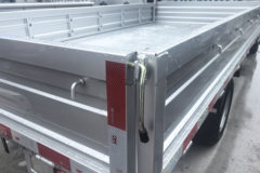 福田祥菱V5 1.6L汽油 120马力 东安5档 3.8米单排栏板微卡