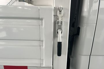 ���� ��ʮ��100P 131���� 2.56��˫�������ῨͼƬ