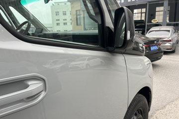 Զ�� ����VAN 2025�� Ԧ�̰��ж��� 5�� ���綯��� ��о68kWhͼƬ