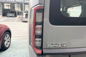 Զ�� ����VAN 2025�� Ԧ�̰��ж��� 5�� ���綯��� ��о68kWhͼƬ