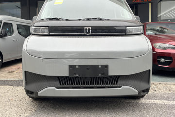 Զ�� ����VAN 2025�� Ԧ�̰��ж��� 5�� ���綯��� ��о68kWhͼƬ