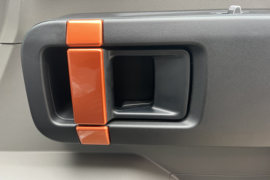 超级VAN 电动封闭厢货驾驶室图片