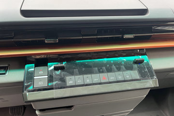 Զ�� ����VAN 2025�� Ԧ�̰��ж��� 5�� ���綯��� ��о68kWhͼƬ