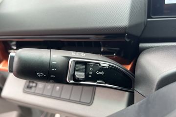 Զ�� ����VAN 2025�� Ԧ�̰��ж��� 5�� ���綯��� ��о68kWhͼƬ