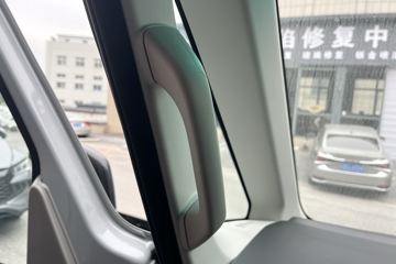 Զ�� ����VAN 2025�� Ԧ�̰��ж��� 5�� ���綯��� ��о68kWhͼƬ