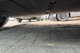 超级VAN 电动封闭厢货底盘图片