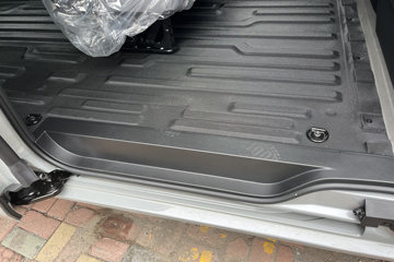 Զ�� ����VAN 2025�� Ԧ�̰��ж��� 5�� ���綯��� ��о68kWhͼƬ