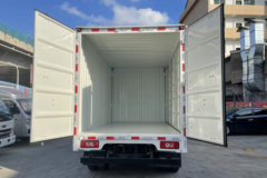 时代领航G6 4.14米单排纯电动厢式轻卡 爱易科111.43kWh