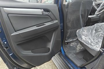 ������ʮ��T28 2025�� ��׼�� 2.8L���� 150���� �ֶ����� ����˫��Ƥ��ͼƬ