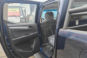 ������ʮ��T28 2025�� ��׼�� 2.8L���� 150���� �ֶ����� ����˫��Ƥ��ͼƬ