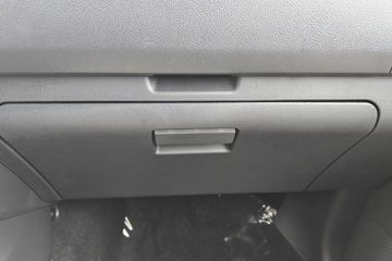 ������ʮ��T28 2025�� ��׼�� 2.8L���� 150���� �ֶ����� ����˫��Ƥ��ͼƬ