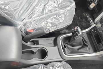 ������ʮ��T28 2025�� ��׼�� 2.8L���� 150���� �ֶ����� ����˫��Ƥ��ͼƬ