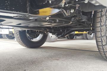 ������ʮ��T28 2025�� ��׼�� 2.8L���� 150���� �ֶ����� ����˫��Ƥ��ͼƬ