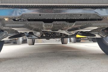������ʮ��T28 2025�� ��׼�� 2.8L���� 150���� �ֶ����� ����˫��Ƥ��ͼƬ