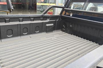 ������ʮ��T28 2025�� ��׼�� 2.8L���� 150���� �ֶ����� ����˫��Ƥ��ͼƬ