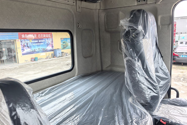 优惠0.5万乘龙H5 大卧铺驾驶室载货车 优惠0.5万乘龙H5 大卧铺驾驶室载货车