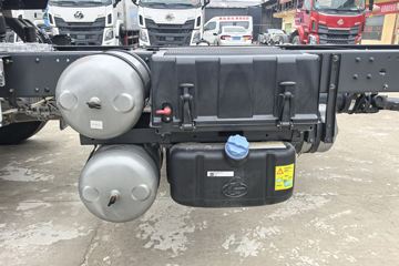 ������������H5 6.9L���� 350���� 4X2 ������10�� AMT�Զ��� 6.8�ײ�դʽ�ػ���ͼƬ