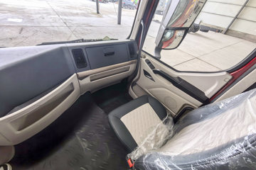 �������� ����H5 ������ 7.7L LNG 320���� 4X2 ��ʿ��8�� 9.7����ʽ�ػ���ͼƬ