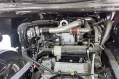 东风柳汽 乘龙H5 创富版 7.7L LNG 320马力 4X2 法士特8档 9.7米厢式载货车