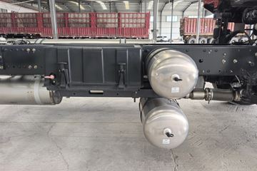 �������� ����H5 ������ 7.7L LNG 320���� 4X2 ��ʿ��8�� 9.7����ʽ�ػ���ͼƬ