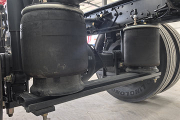 �������� ����H5 ������ 7.7L LNG 320���� 4X2 ��ʿ��8�� 9.7����ʽ�ػ���ͼƬ