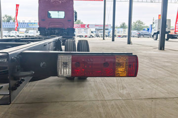 �������� ����H5 ������ 7.7L LNG 320���� 4X2 ��ʿ��8�� 9.7����ʽ�ػ���ͼƬ