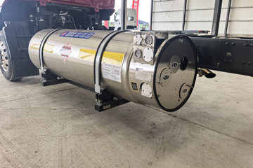 �������� ����H5 ������ 7.7L LNG 320���� 4X2 ��ʿ��8�� 9.7����ʽ�ػ���ͼƬ