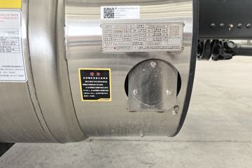 �������� ����H5 ������ 7.7L LNG 320���� 4X2 ��ʿ��8�� 9.7����ʽ�ػ���ͼƬ