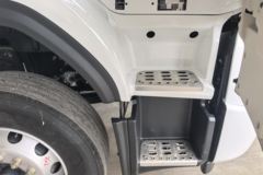 东风柳汽乘龙H5 4X2 气刹 9.7米排半纯电动厢式载货车 宁德时代310.66kWh 东风柳汽乘龙H5 4X2 气刹 9.7米排半纯电动厢式载货车 宁德时代310.66kWh