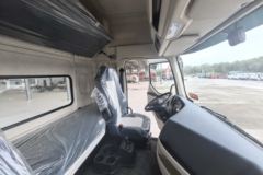 东风柳汽乘龙H5 4X2 气刹 9.7米排半纯电动厢式载货车 宁德时代310.66kWh 东风柳汽乘龙H5 4X2 气刹 9.7米排半纯电动厢式载货车 宁德时代310.66kWh