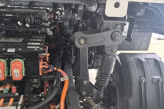 东风柳汽乘龙H5 4X2 气刹 9.7米排半纯电动厢式载货车 宁德时代310.66kWh 东风柳汽乘龙H5 4X2 气刹 9.7米排半纯电动厢式载货车 宁德时代310.66kWh