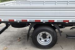 跃进 超越C300 142马力 3.7米单排栏板轻卡