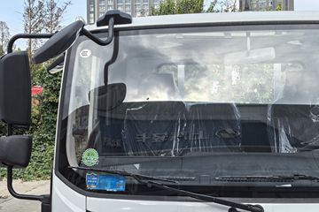 Ծ�� ��ԽC300 142���� 3.7�׵��������ῨͼƬ