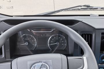 Ծ�� ��ԽC300 142���� 3.7�׵��������ῨͼƬ