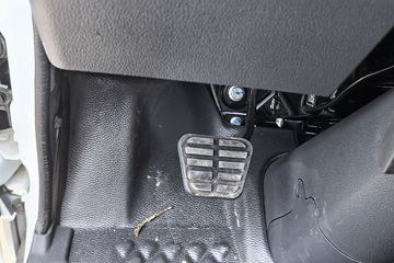 Ծ�� ��ԽC300 142���� 3.7�׵��������ῨͼƬ