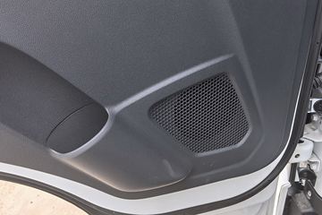 Ծ�� ��ԽC300 142���� 3.7�׵��������ῨͼƬ