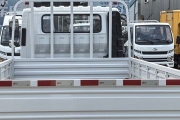 Ծ�� ��ԽC300 142���� 3.7�׵��������ῨͼƬ