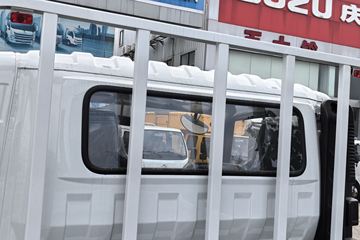Ծ�� ��ԽC300 142���� 3.7�׵��������ῨͼƬ