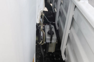 Ծ�� ��ԽC300 142���� 3.7�׵��������ῨͼƬ