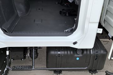 Ծ�� ��ԽC300 142���� 3.15��˫�������ῨͼƬ