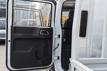 Ծ�� ��ԽC300 142���� 3.15��˫�������ῨͼƬ