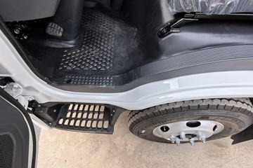 Ծ�� ��ԽC300 142���� 3.15��˫�������ῨͼƬ