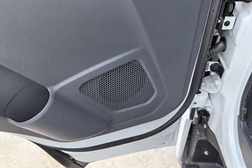 Ծ�� ��ԽC300 142���� 3.15��˫�������ῨͼƬ