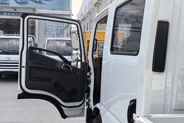 Ծ�� ��ԽC300 142���� 3.15��˫�������ῨͼƬ