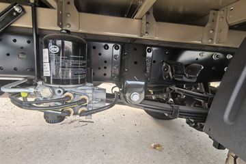 Ծ�� ��ԽC300 142���� 3.15��˫�������ῨͼƬ