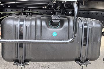 Ծ�� ��ԽC300 142���� 3.15��˫�������ῨͼƬ