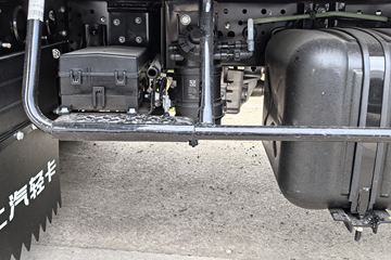 Ծ�� ��ԽC300 142���� 3.15��˫�������ῨͼƬ